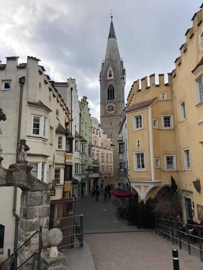 Downtown Hideout Pedestrian Zone Private Garden, Parking Card Apartment Bressanone