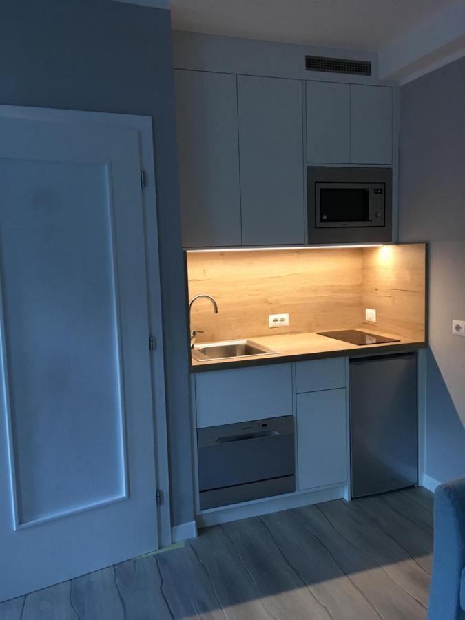 Downtown Hideout Pedestrian Zone Private Garden, Parking Card Apartment